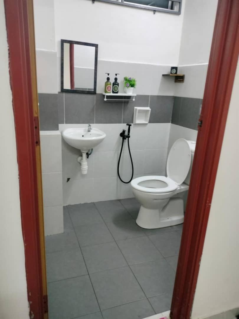 Apartment Budget Tulipsia House Kuala Terengganu